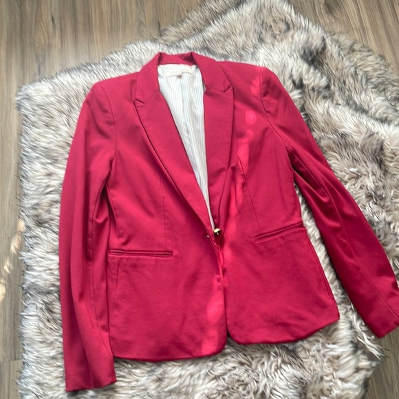 Blazer - Picture 1 of 3
